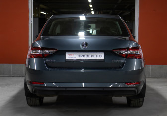 Подержанный автомобиль Skoda Superb Liftback 2019 года (6 фото)
