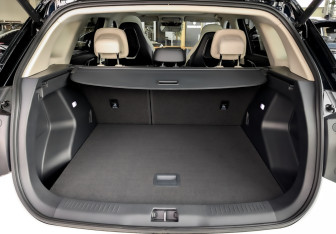 Новый Hongqi HS3 2024 (8 фото)