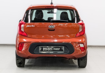Подержанный автомобиль Kia Picanto 2017 года (6 фото)
