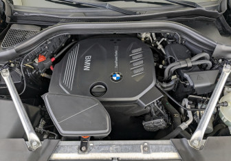 Подержанный автомобиль BMW X3 2020 года (9 фото)