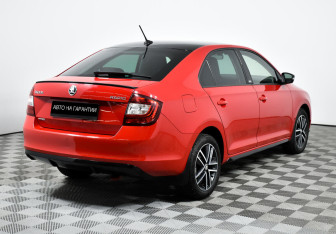 Подержанный автомобиль Skoda Rapid Liftback 2019 года (5 фото)