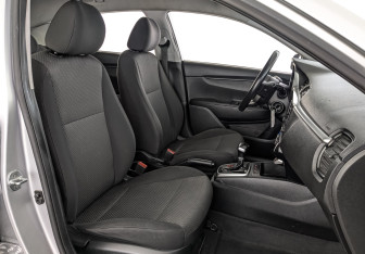 Подержанный автомобиль Kia Rio Hatchback 2021 года (22 фото)