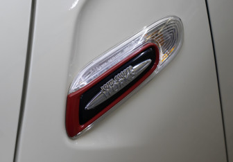 Подержанный автомобиль MINI Hatch 2016 года (26 фото)