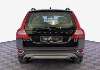 Подержанный автомобиль Volvo XC70 2011 года (6 фото)