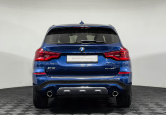Подержанный автомобиль BMW X3 2019 года (4 фото)