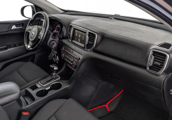 Подержанный автомобиль Kia Sportage 2018 года (13 фото)