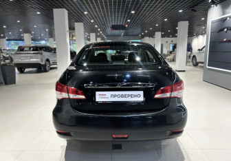 Подержанный автомобиль Nissan Almera Sedan 2014 года (5 фото)