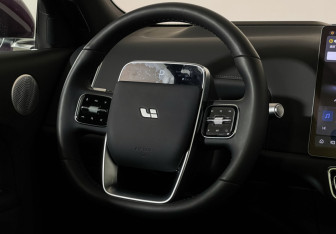 Новый LiXiang L9 2024 (18 фото)