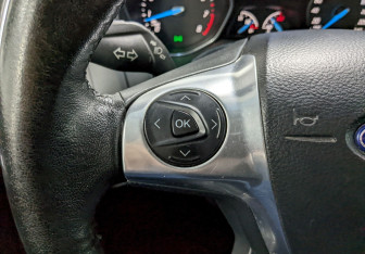 Подержанный автомобиль Ford Focus Wagon 2014 года (26 фото)