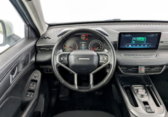 Подержанный автомобиль Haval Jolion 2022 года (21 фото)