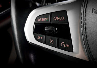 Подержанный автомобиль BMW X3 2021 года (28 фото)