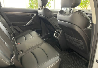 Подержанный автомобиль Geely Atlas Pro 2023 года (18 фото)