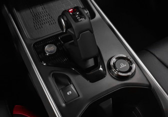 Подержанный автомобиль Haval H3 2024 года (17 фото)