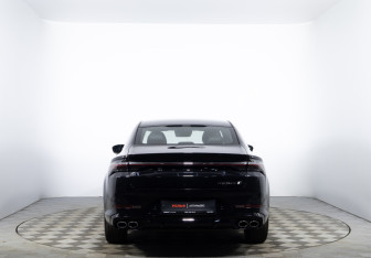 Подержанный автомобиль Geely Preface 2024 года (6 фото)