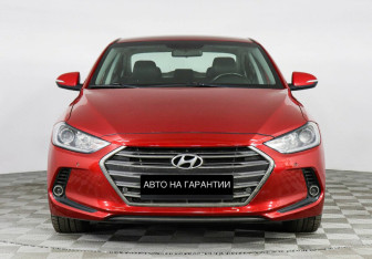 Подержанный автомобиль Hyundai Elantra Sedan 2016 года (2 фото)