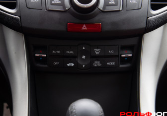 Подержанный автомобиль Honda Accord Sedan 2008 года (16 фото)