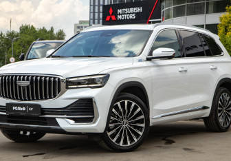 Подержанный автомобиль Geely Monjaro 2024 года (27 фото)