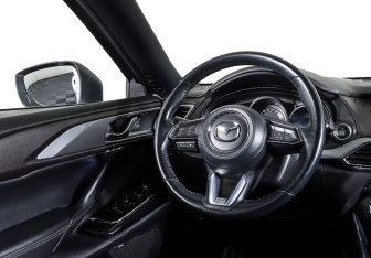 Подержанный автомобиль Mazda CX-9 2018 года (18 фото)