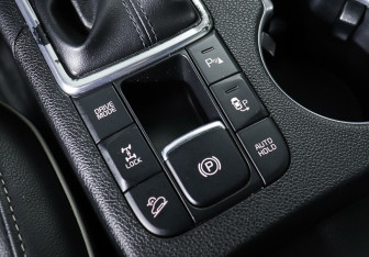 Подержанный автомобиль Kia Sportage 2017 года (19 фото)