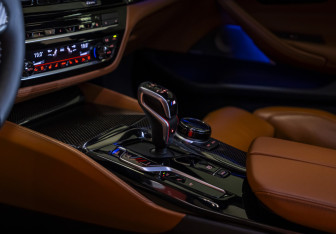 Подержанный автомобиль BMW M5 Sedan 2020 года (22 фото)