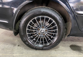 Подержанный автомобиль Skoda Octavia Liftback 2012 года (15 фото)