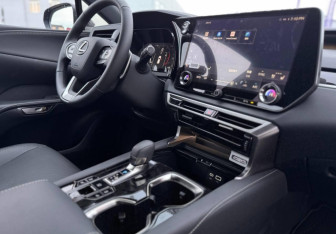 Новый Lexus RX 2025 (8 фото)
