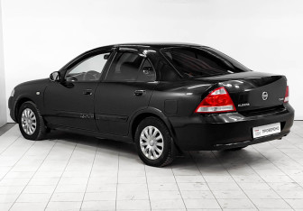Подержанный автомобиль Nissan Almera Classic 2008 года (6 фото)