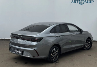 Подержанный автомобиль BAIC U5 Plus 2023 года (5 фото)