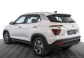 Подержанный автомобиль Hyundai Creta 2021 года (7 фото)