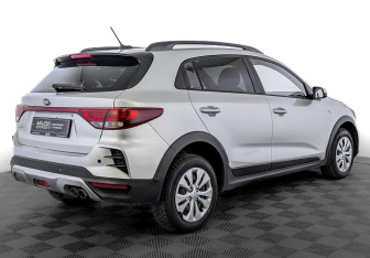 Подержанный автомобиль Kia Rio Hatchback 2021 года (5 фото)