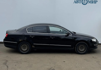 Подержанный автомобиль Volkswagen Passat Sedan 2010 года (4 фото)