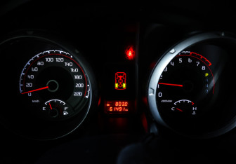 Подержанный автомобиль Mitsubishi Pajero 2021 года (16 фото)