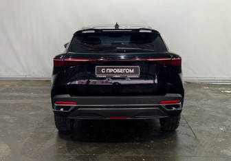 Подержанный автомобиль Omoda C5 2023 года (5 фото)