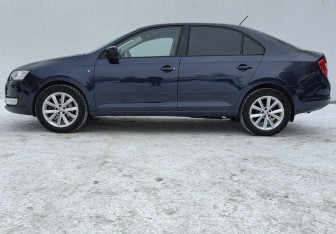 Подержанный автомобиль Skoda Rapid Liftback 2016 года (8 фото)