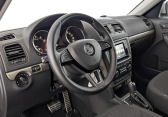 Подержанный автомобиль Skoda Yeti 2016 года (15 фото)