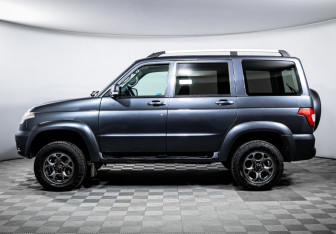 Подержанный автомобиль УАЗ Patriot 2023 года (8 фото)