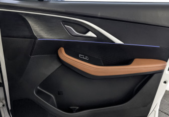 Подержанный автомобиль Omoda C5 2022 года (25 фото)
