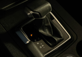 Подержанный автомобиль УАЗ Patriot 2021 года (17 фото)