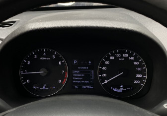 Подержанный автомобиль Hyundai Creta 2019 года (26 фото)