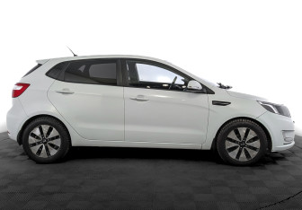 Подержанный автомобиль Kia Rio Hatchback 2014 года (4 фото)