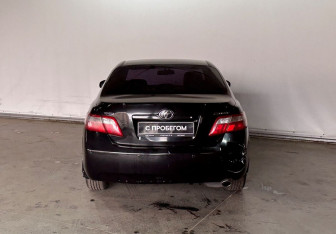 Подержанный автомобиль Toyota Camry Sedan 2009 года (5 фото)