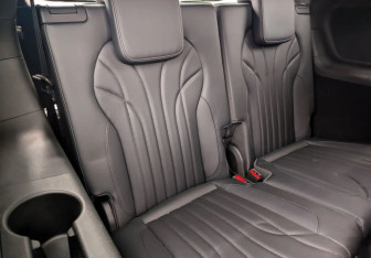 Подержанный автомобиль Chery Tiggo 9 2024 года (12 фото)
