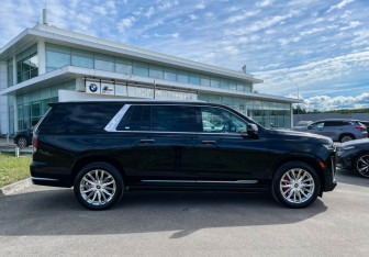 Подержанный автомобиль Cadillac Escalade Suv 2022 года (4 фото)