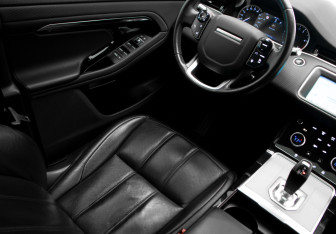 Подержанный автомобиль Land Rover Range Rover Evoque 2020 года (18 фото)