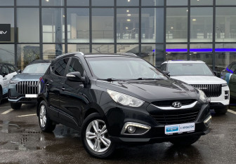 Подержанный автомобиль Hyundai ix35 2013 года (3 фото)