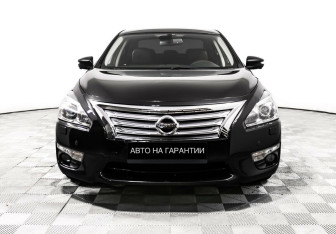 Подержанный автомобиль Nissan Teana 2014 года (2 фото)