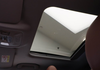 Подержанный автомобиль Omoda C5 2023 года (22 фото)