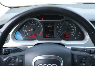 Подержанный автомобиль Audi A6 Sedan 2007 года (11 фото)