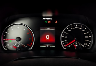 Подержанный автомобиль Haval F7x 2023 года (13 фото)