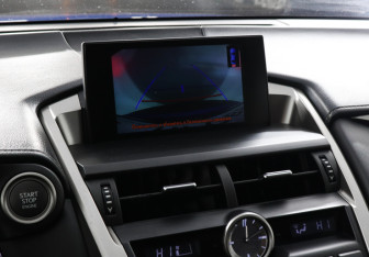 Подержанный автомобиль Lexus NX 2016 года (13 фото)